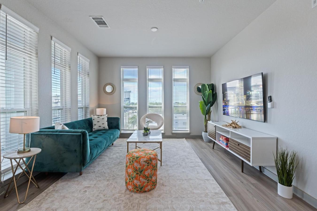 Central Avenue 2 Bed Mins From Tropicana Field Sint-Petersburg Buitenkant foto