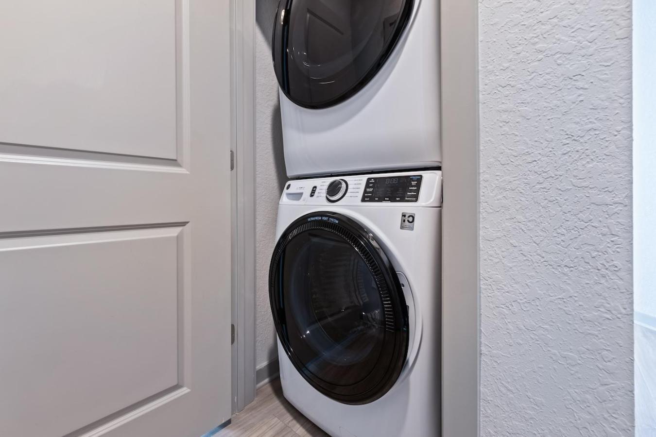 Central Avenue 2 Bed Mins From Tropicana Field Sint-Petersburg Buitenkant foto