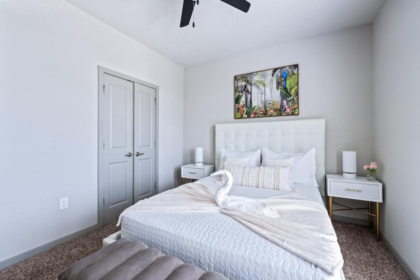 Central Avenue 2 Bed Mins From Tropicana Field Sint-Petersburg Buitenkant foto