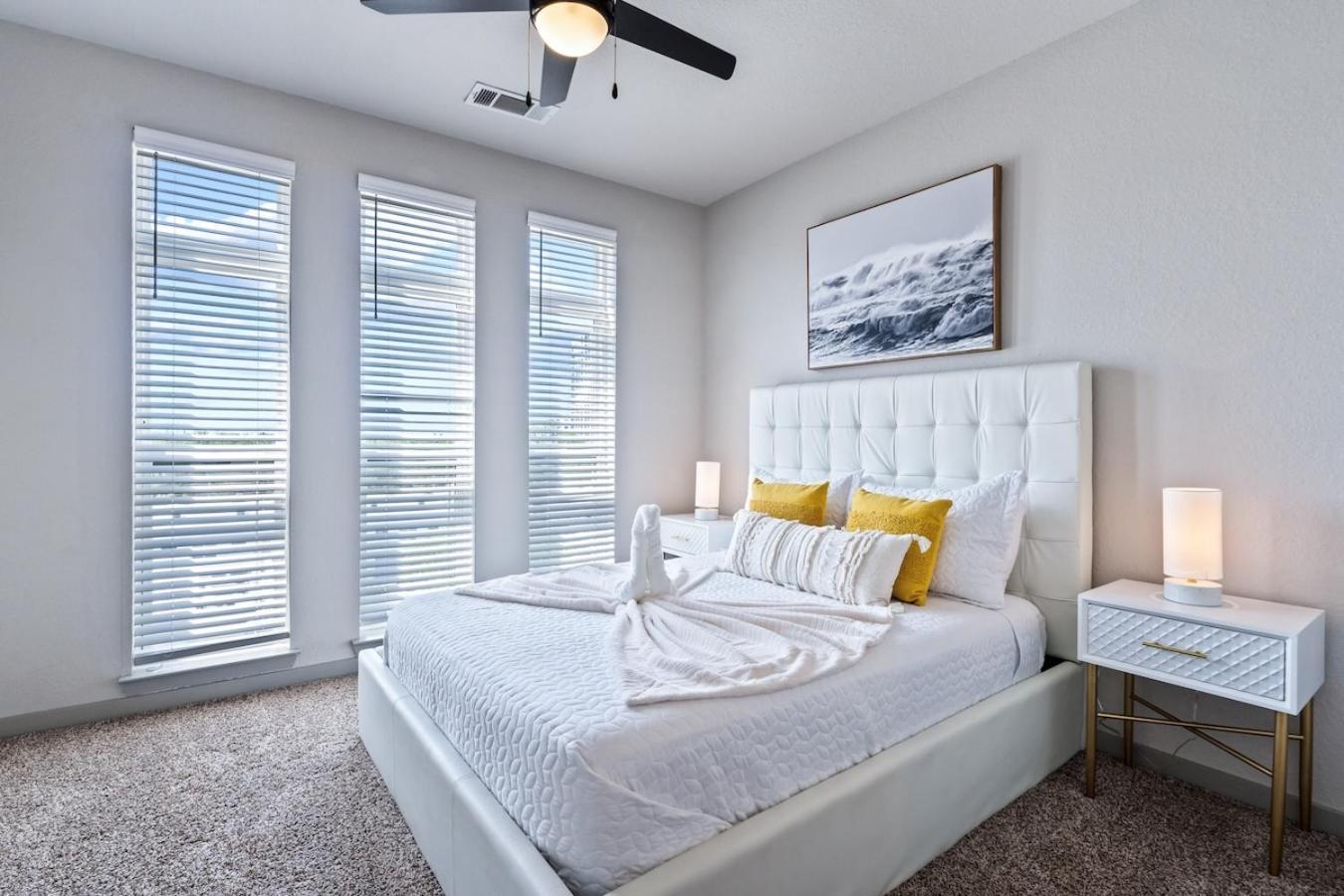 Central Avenue 2 Bed Mins From Tropicana Field Sint-Petersburg Buitenkant foto