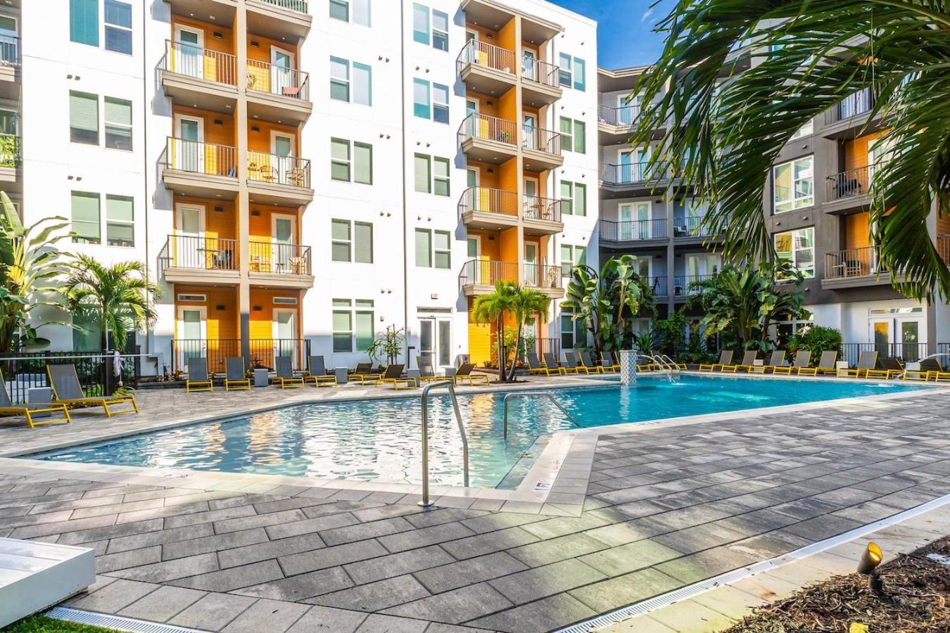 Central Avenue 2 Bed Mins From Tropicana Field Sint-Petersburg Buitenkant foto